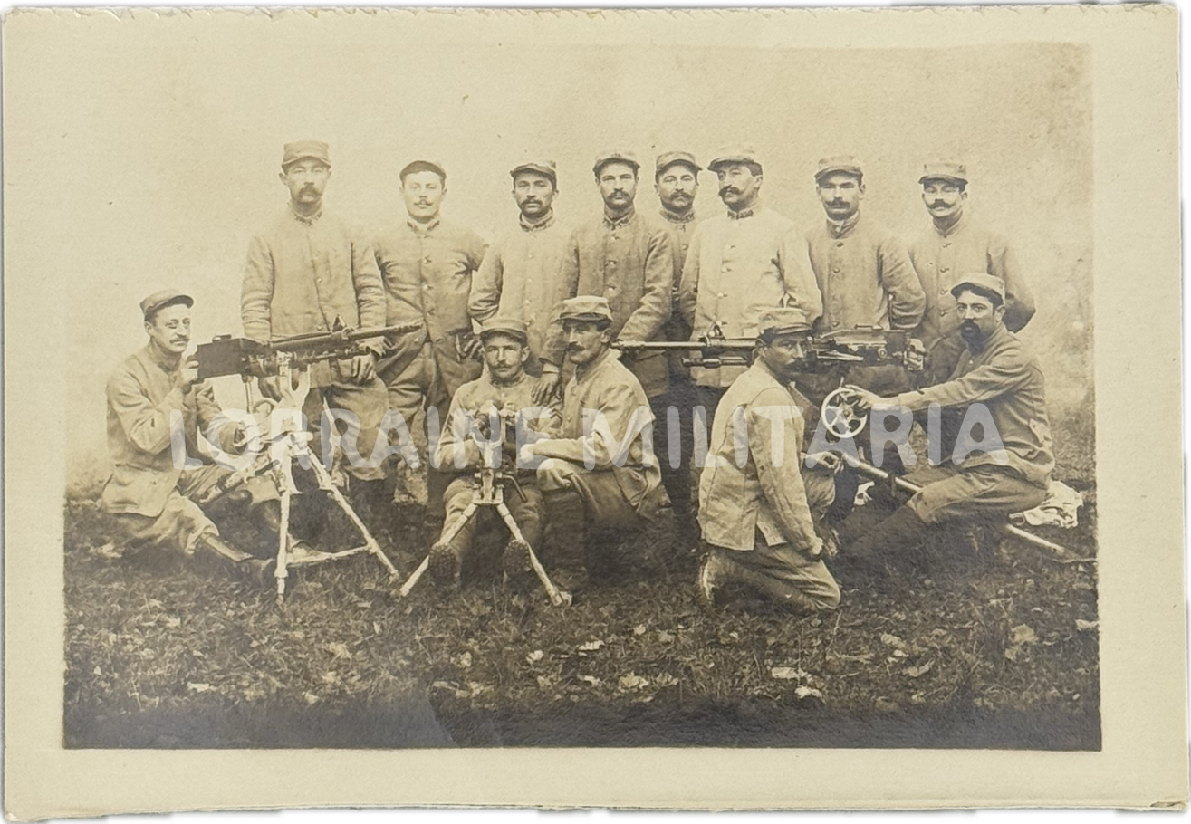 militaria : PHOTO CP MITRAILLEURS SAINT-ETIENNE 1907 ET HOTCHKISS 1914 CHAUMONT 1916