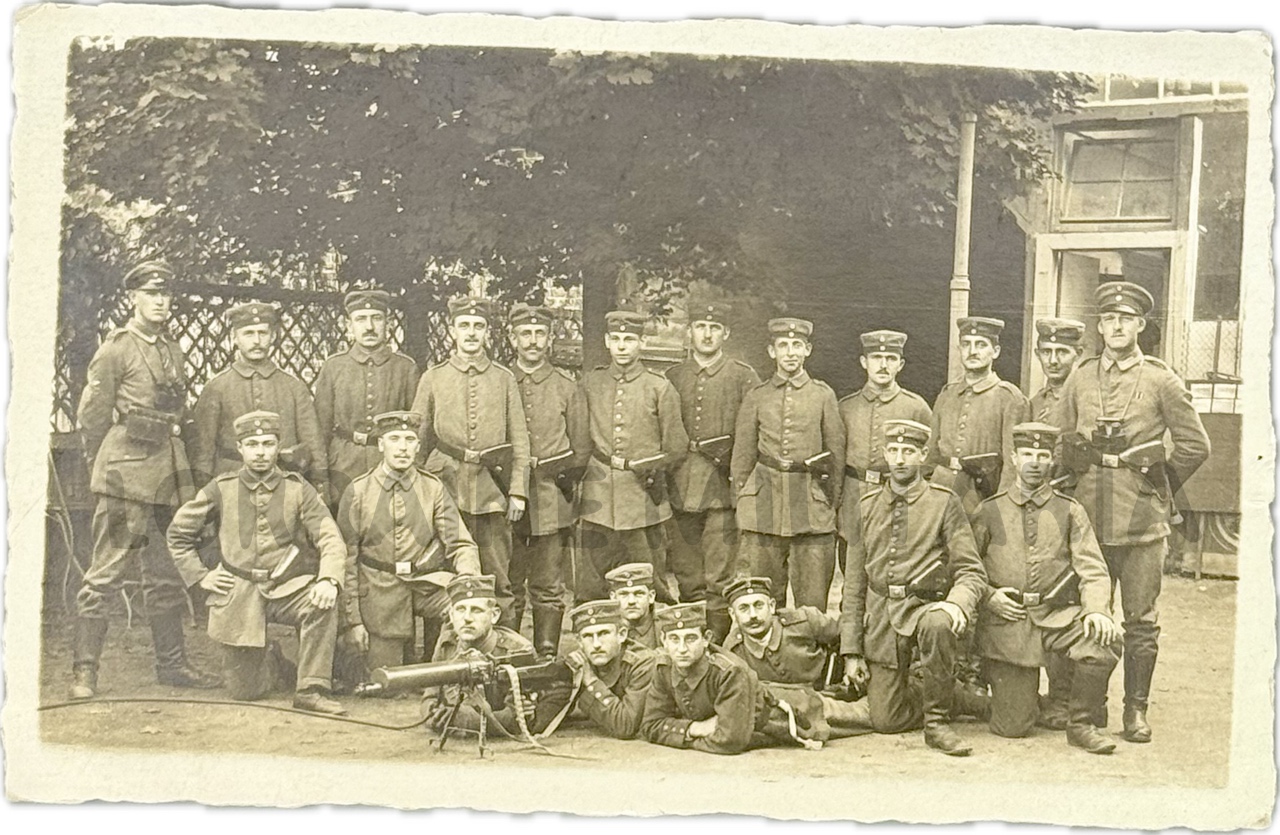 militaria : CP PHOTO GROUPE DE MITRAILLEURS  ALLEMANDS  MG 08/15