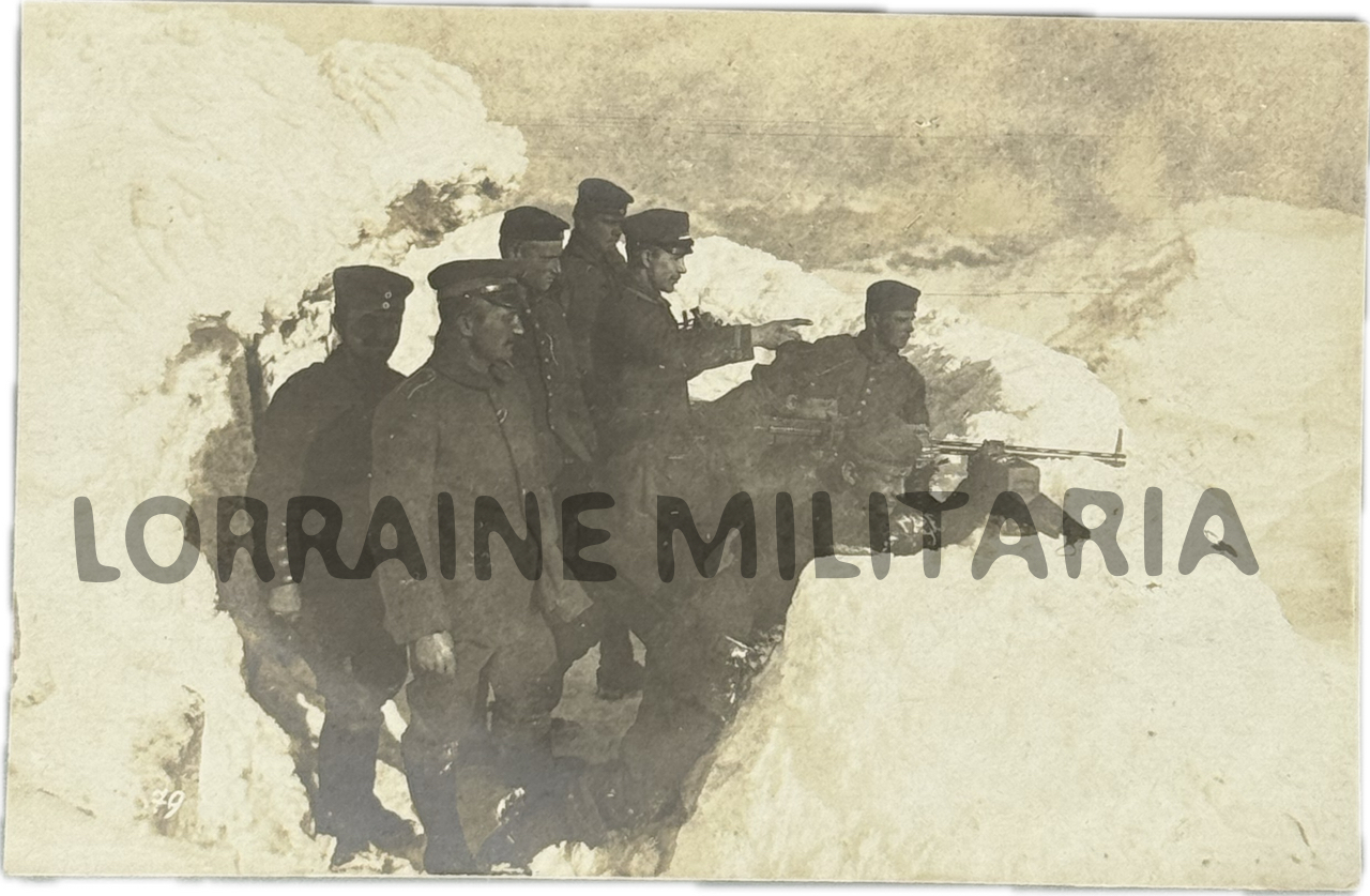 militaria : CP PHOTO GROUPE DE MITRAILLEURS  ALLEMANDS  MITRAILLEUSE BERGMANN LMG 15