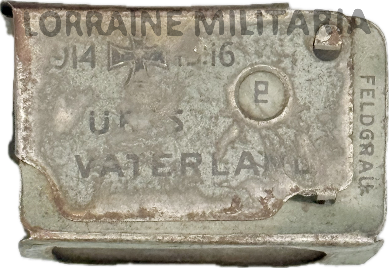 militaria : PROTEGE BOITE D'ALLUMETTES ALLEMAND PATRIOTIQUE TOLE FELDGRAU